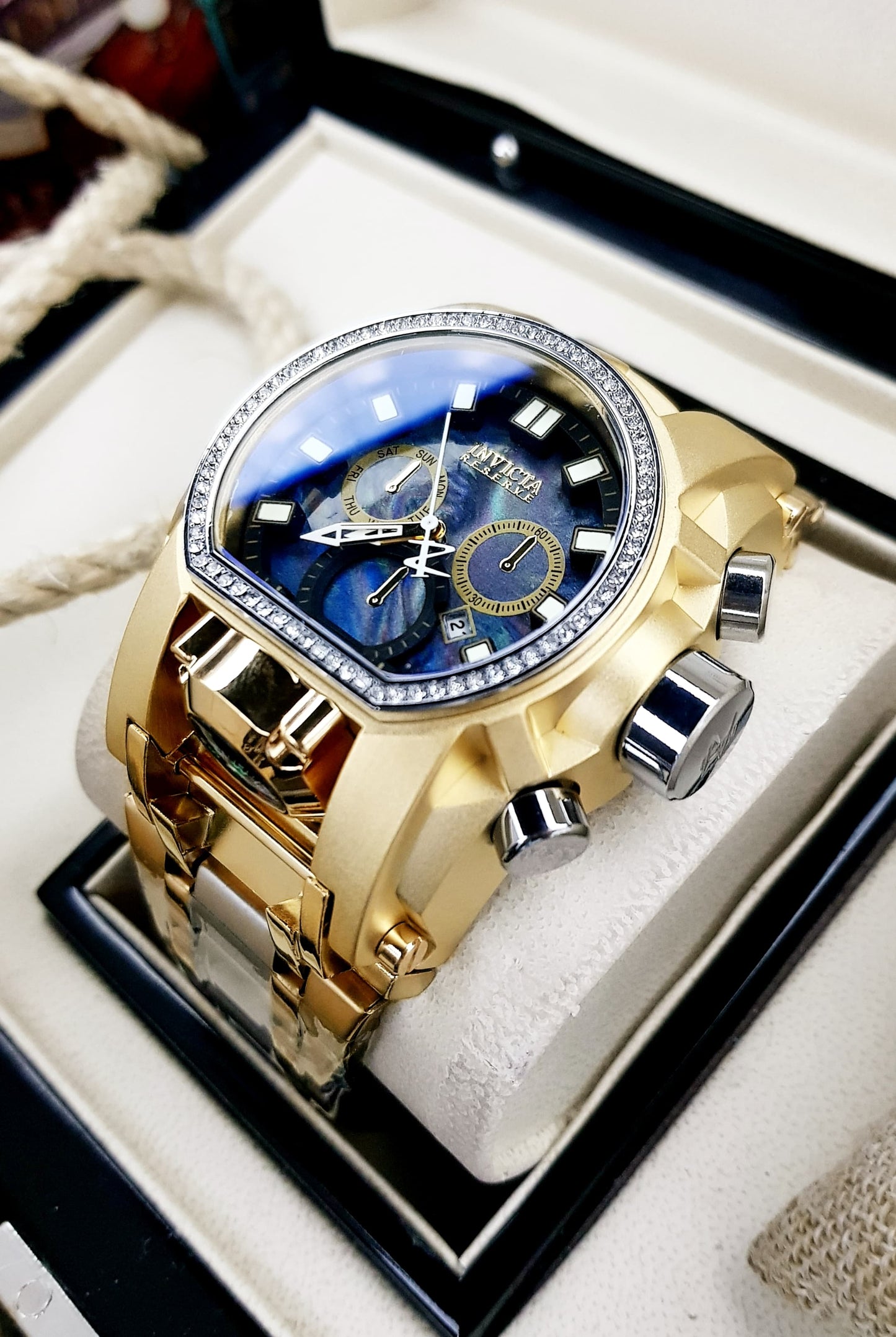 Q*INVICTA ZEUS CUBANO